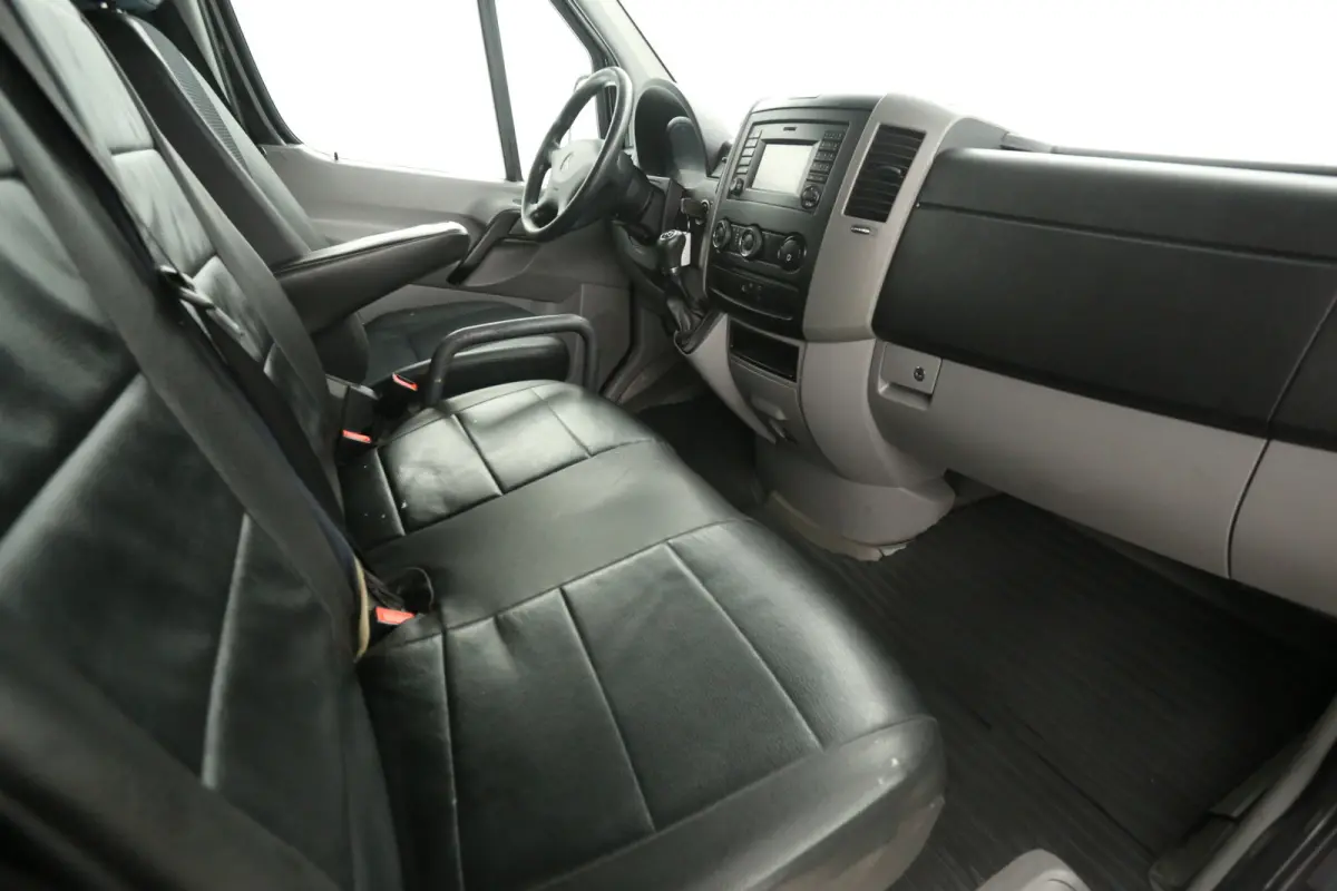 314 2.2 CDI L2H2 | 2800kg Trekgew. | Automaat | Airco | 3 Zits | Camera | Trekhaak