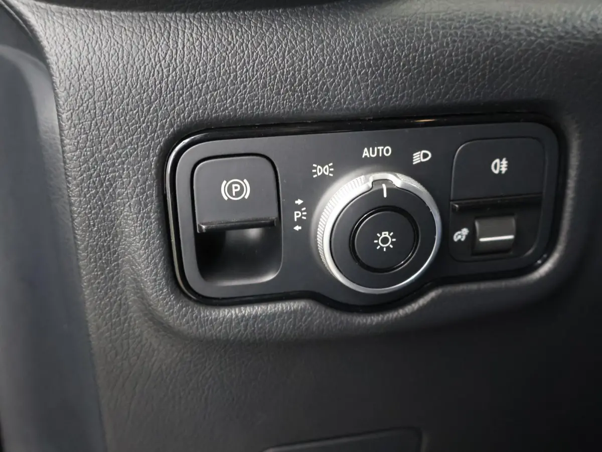 116 CDI | Aut. | XL L3 | Select | Dubbele Cabine | 6-zits | LED Koplampen | Schuifdeur L+R | Navigatie | Parkeercamera | Cruise Control | Trekhaak 2500g | Certified