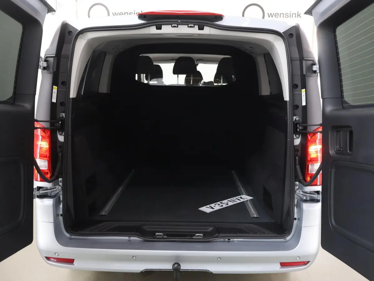 116 CDI | Aut. | XL L3 | Select | Dubbele Cabine | 6-zits | LED Koplampen | Schuifdeur L+R | Navigatie | Parkeercamera | Cruise Control | Trekhaak 2500g | Certified