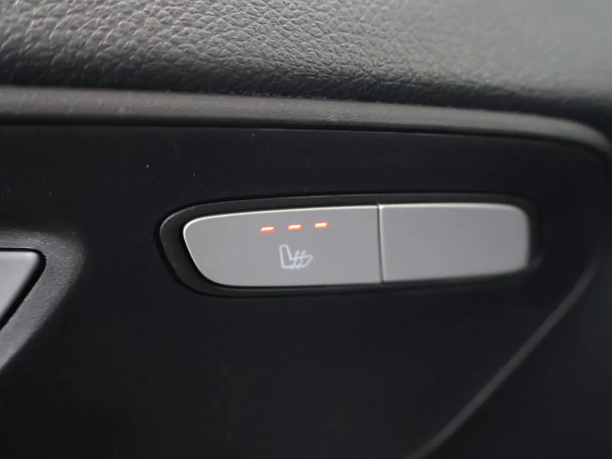116 CDI | Aut. | XL L3 | Select | Dubbele Cabine | 6-zits | LED Koplampen | Schuifdeur L+R | Navigatie | Parkeercamera | Cruise Control | Trekhaak 2500g | Certified