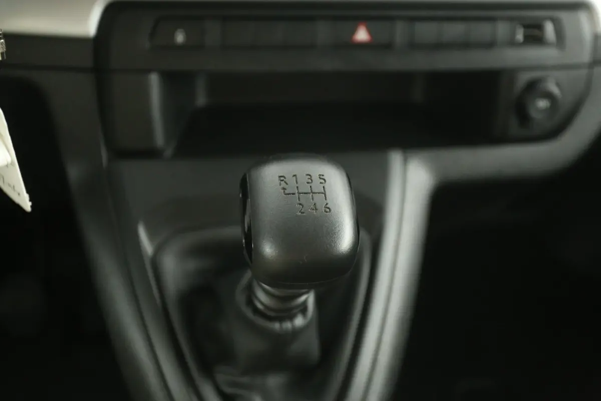 2.0 CDTI L3H1 | Marge | Dubbele Cabine | Airco | Cruise | Camera | Carplay | Trekhaak