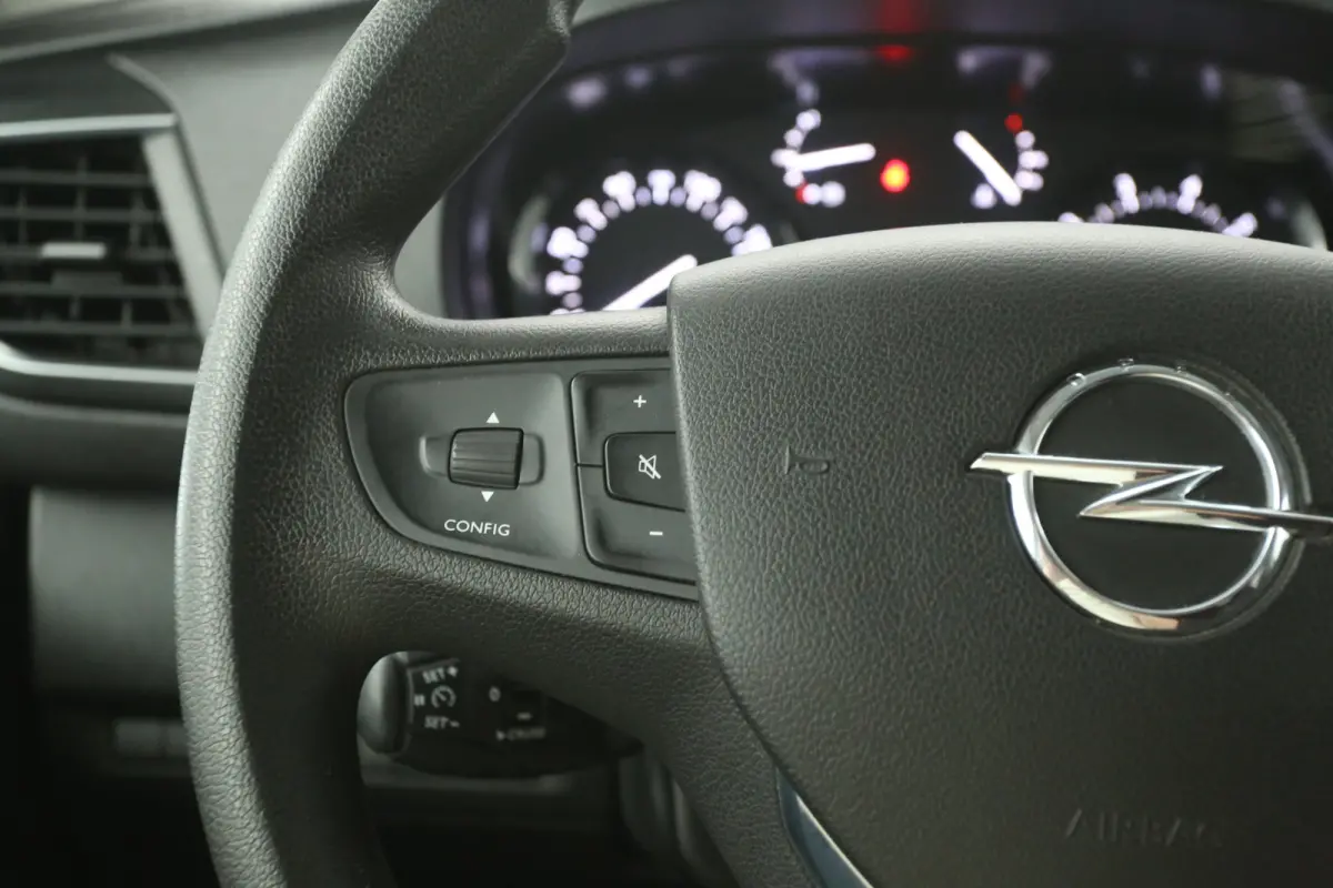 2.0 CDTI L3H1 | Marge | Dubbele Cabine | Airco | Cruise | Camera | Carplay | Trekhaak