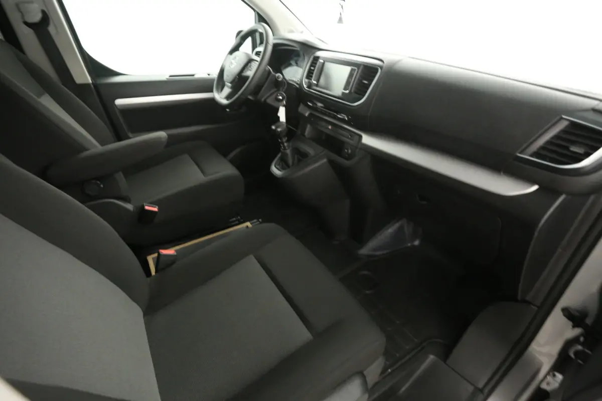 2.0 CDTI L3H1 | Marge | Dubbele Cabine | Airco | Cruise | Camera | Carplay | Trekhaak