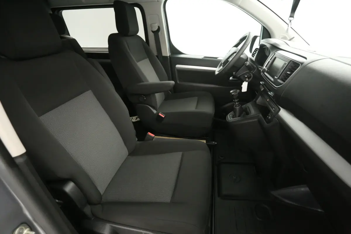 2.0 CDTI L3H1 | Marge | Dubbele Cabine | Airco | Cruise | Camera | Carplay | Trekhaak