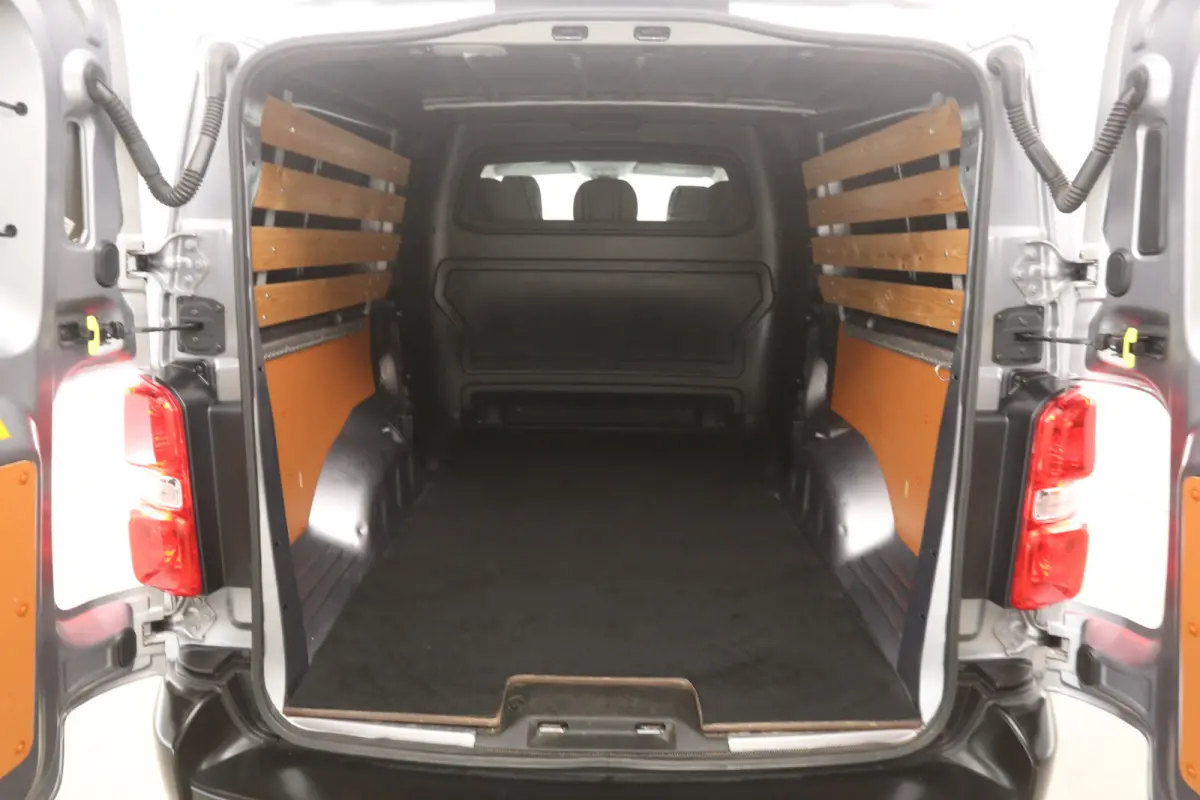 2.0 CDTI L3H1 | Marge | Dubbele Cabine | Airco | Cruise | Camera | Carplay | Trekhaak