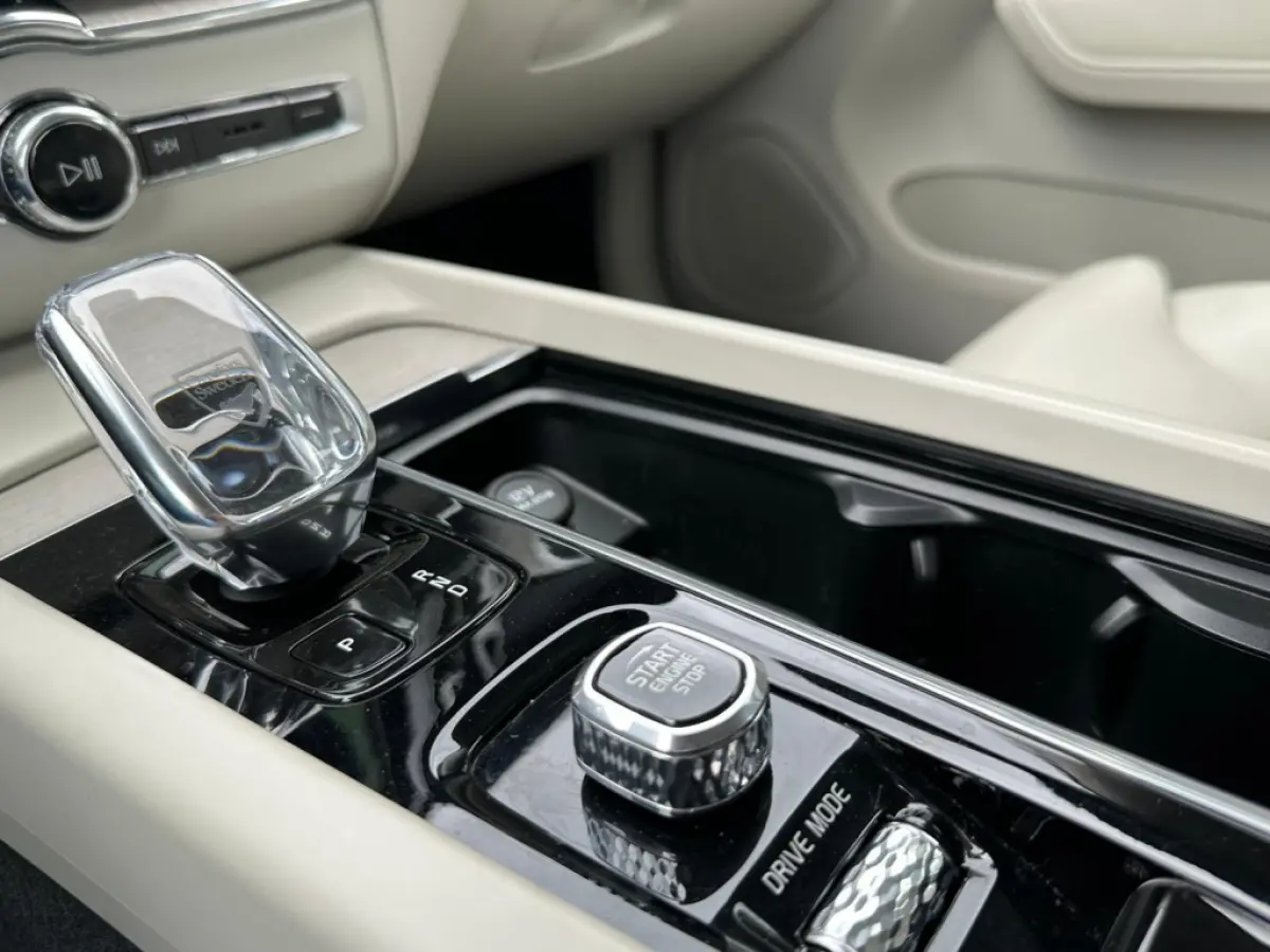2.0 B5 AWD Inscription I Leder I Trekhaak I Navigatie I Nieuwsta