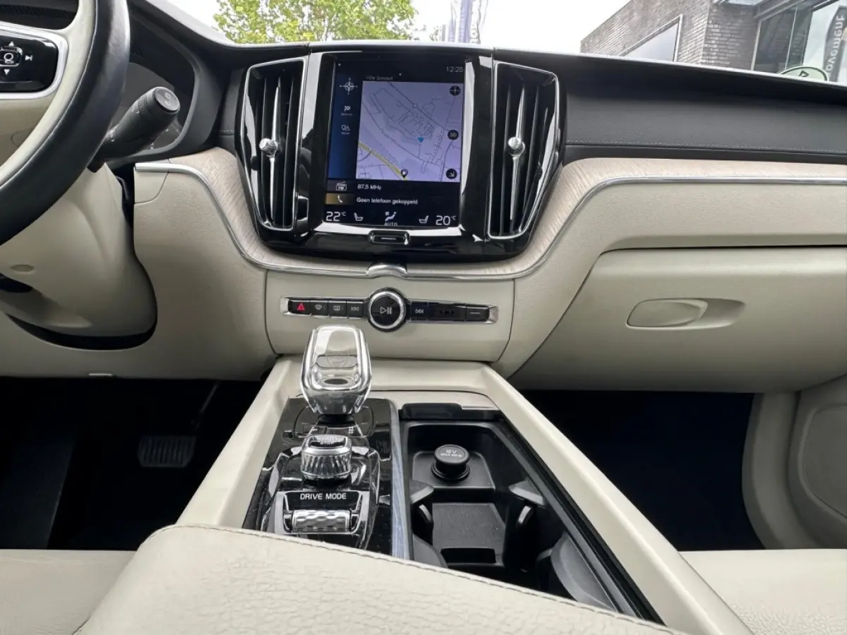 2.0 B5 AWD Inscription I Leder I Trekhaak I Navigatie I Nieuwsta