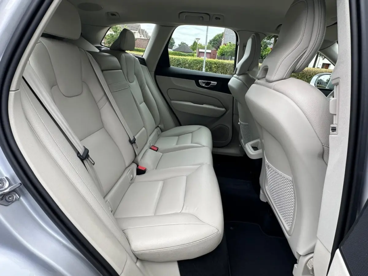 2.0 B5 AWD Inscription I Leder I Trekhaak I Navigatie I Nieuwsta