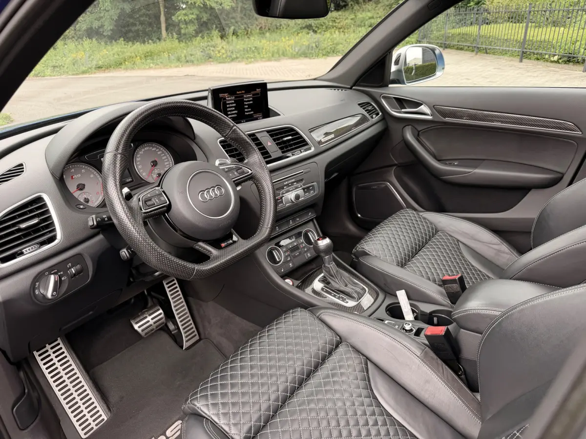 2.5 TFSI RS Q3 340PK QUATTRO PERFORMANCE PANORAMDAK BOSE CARBON LEER NAVI MATRIX