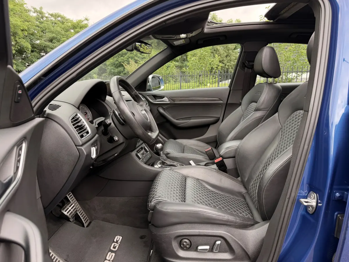 2.5 TFSI RS Q3 340PK QUATTRO PERFORMANCE PANORAMDAK BOSE CARBON LEER NAVI MATRIX