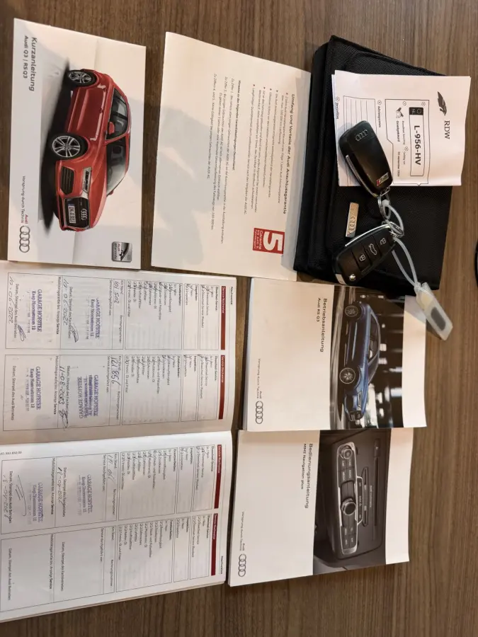 2.5 TFSI RS Q3 340PK QUATTRO PERFORMANCE PANORAMDAK BOSE CARBON LEER NAVI MATRIX