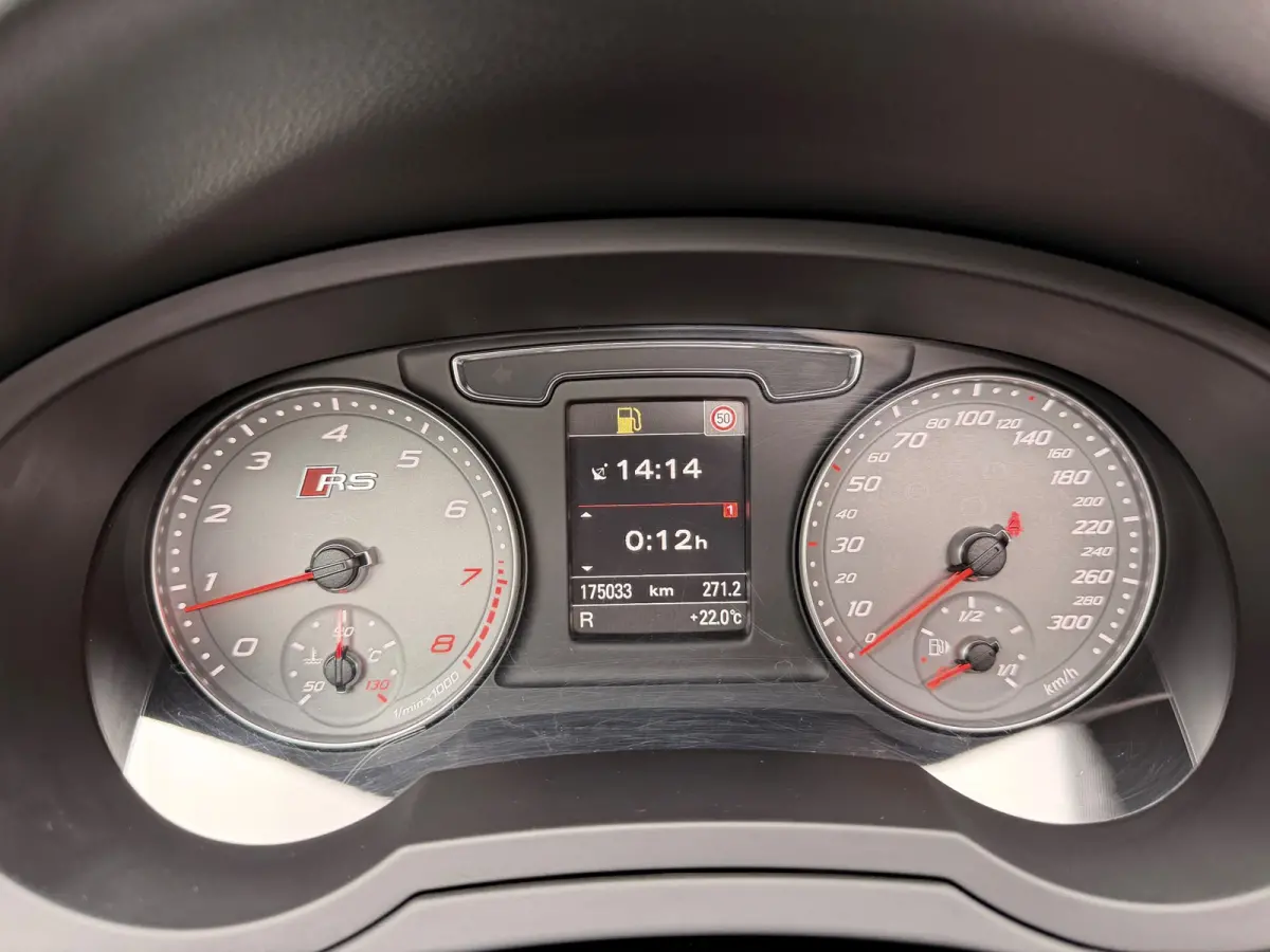 2.5 TFSI RS Q3 340PK QUATTRO PERFORMANCE PANORAMDAK BOSE CARBON LEER NAVI MATRIX