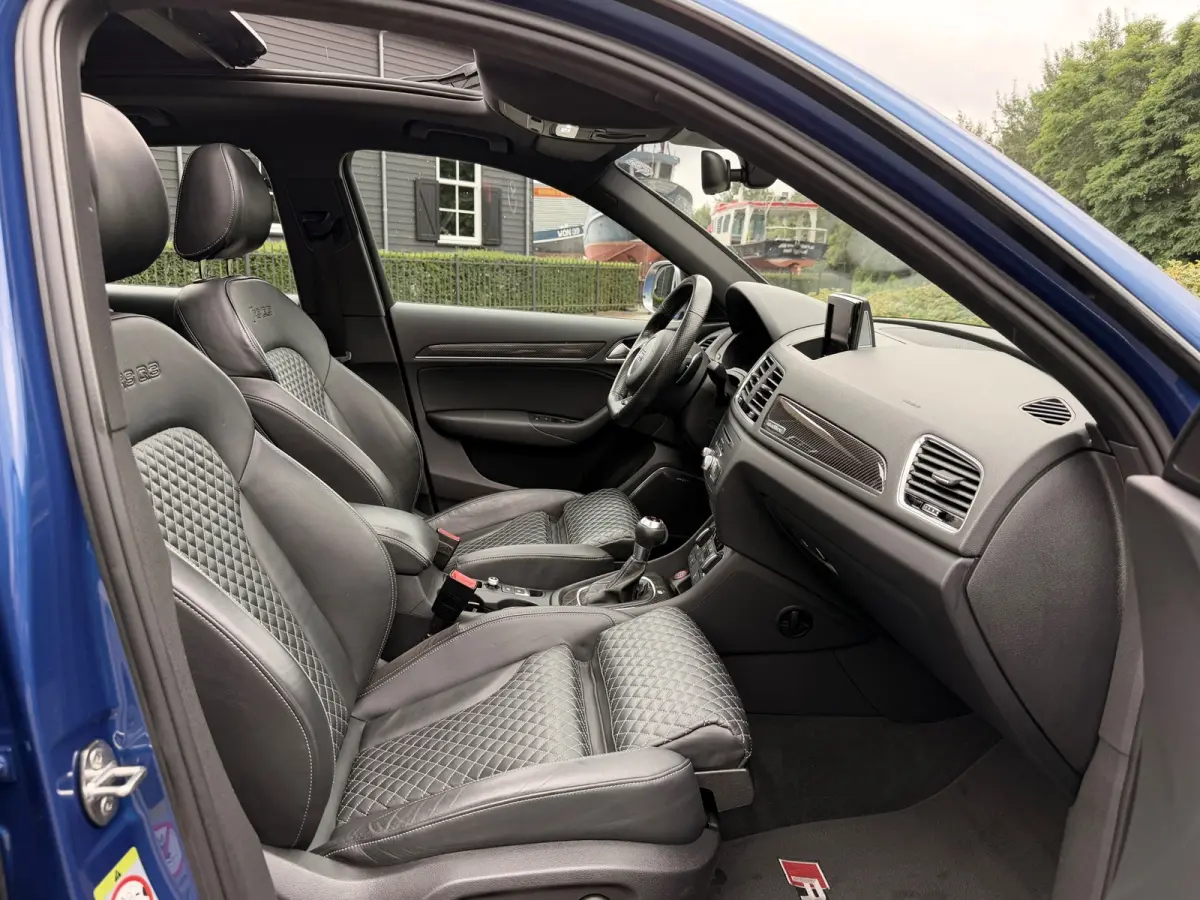 2.5 TFSI RS Q3 340PK QUATTRO PERFORMANCE PANORAMDAK BOSE CARBON LEER NAVI MATRIX