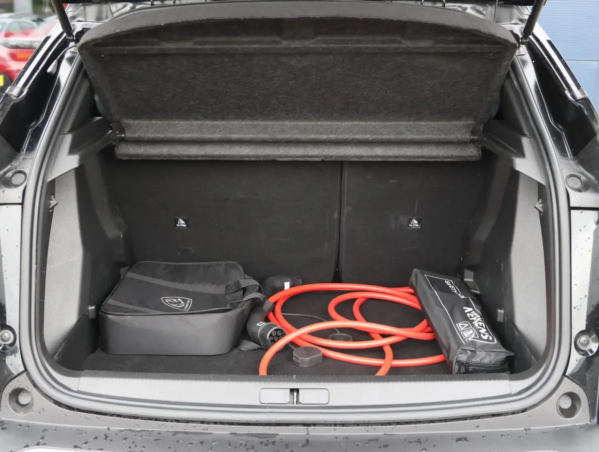 EV GT Pack 50 kWh 1ste Eigenaar | Panorama-dak | Stoelverwarming | LED | Keyless | 18" LMV | Apple Carplay & Android Auto