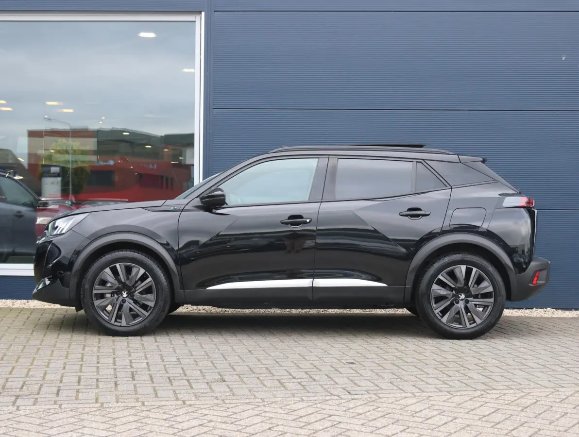 EV GT Pack 50 kWh 1ste Eigenaar | Panorama-dak | Stoelverwarming | LED | Keyless | 18" LMV | Apple Carplay & Android Auto