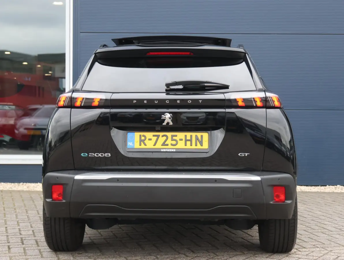 EV GT Pack 50 kWh 1ste Eigenaar | Panorama-dak | Stoelverwarming | LED | Keyless | 18" LMV | Apple Carplay & Android Auto