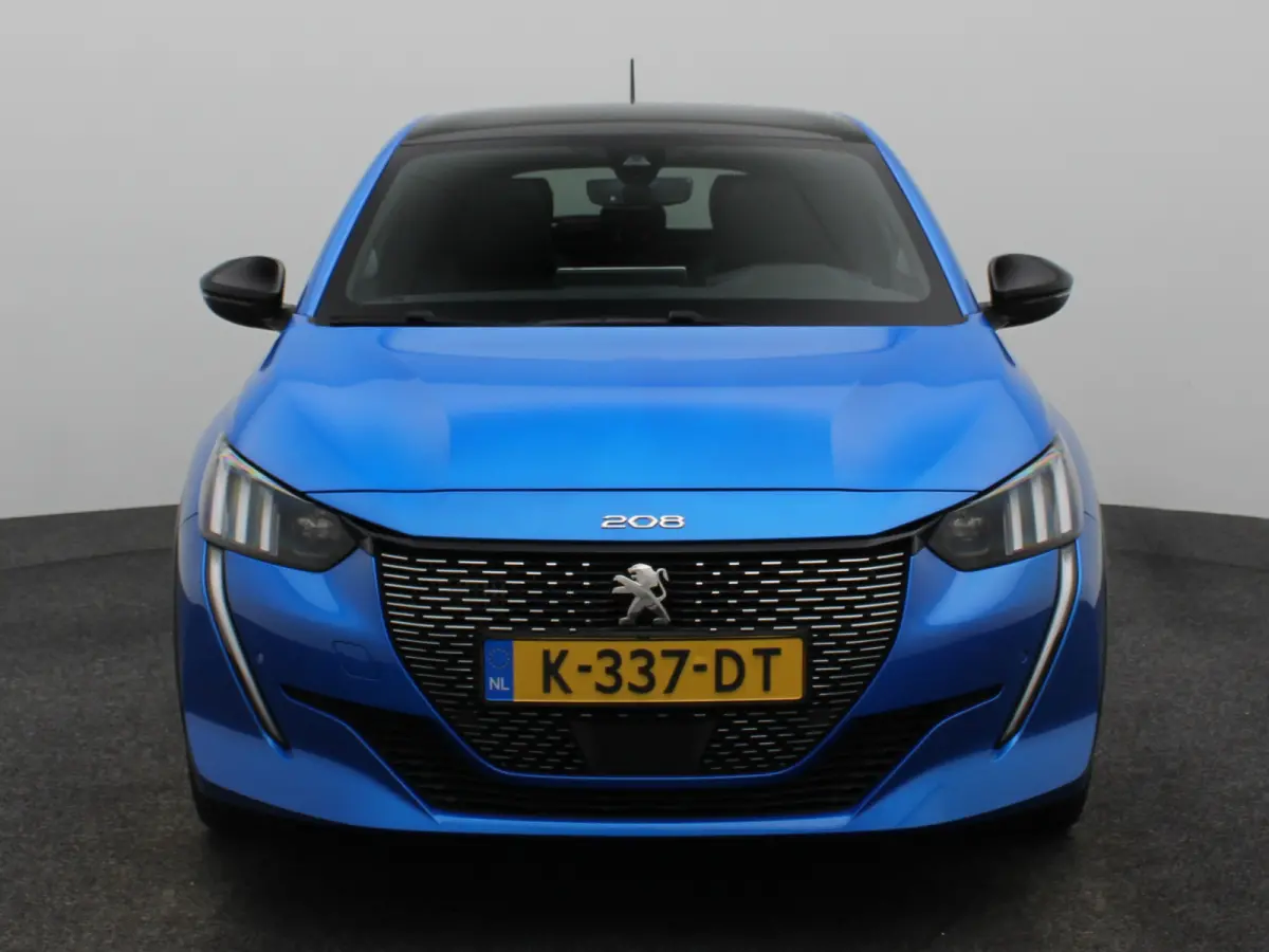 1.2 PureTech GT-Line | Navi | Cruise | Panodak | Clima | Camera | Apple carplay/ Android auto | PDC V+A |