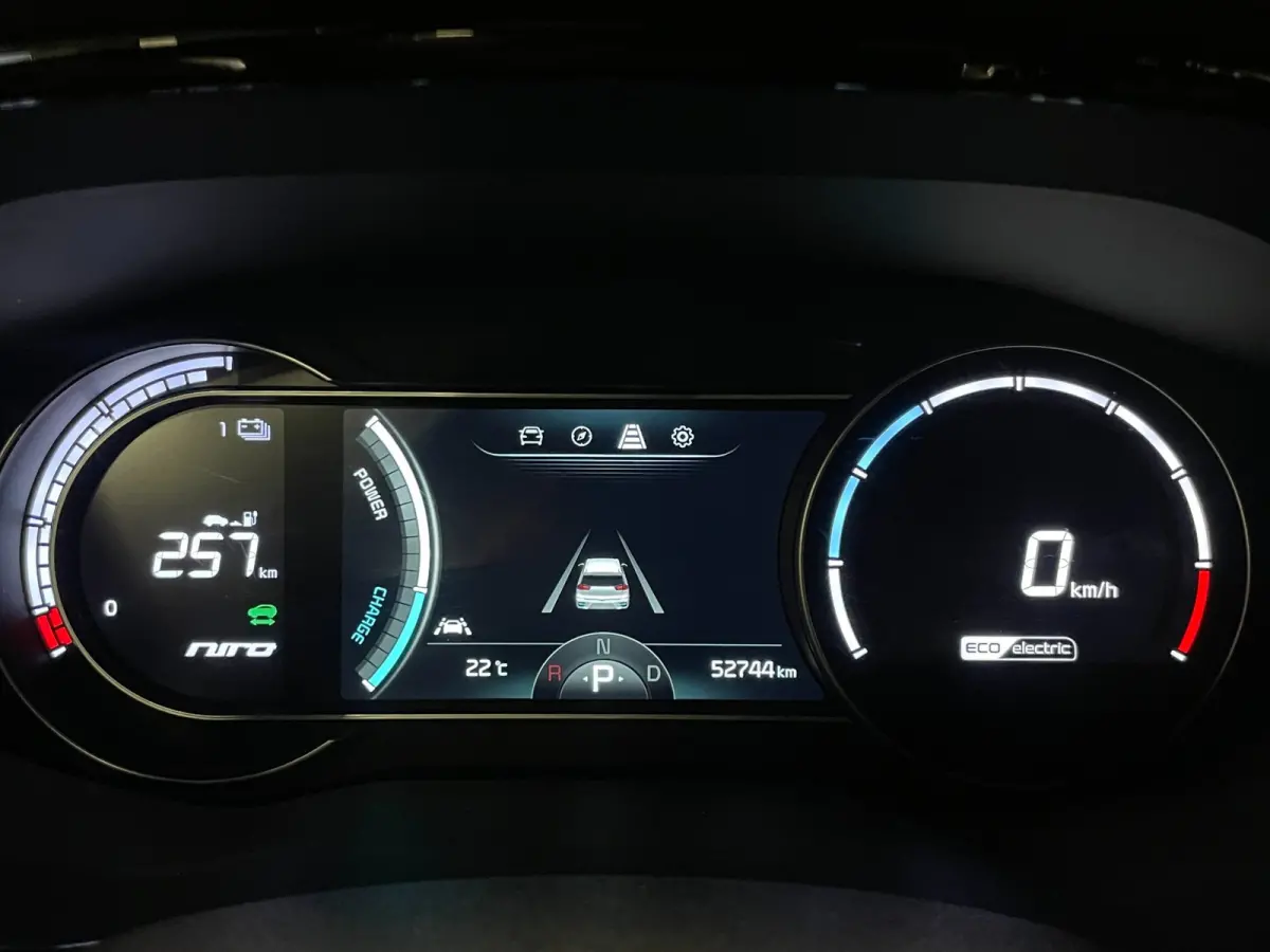 DynamicLine 39 kWh|100% SOH|1/2 LEDER|ACC|APPLE CARPLAY/ANDROID AUTO|CAMERA|LANE-ASSIST|1e EIGENAAR|NL-AUTO|NAP|IN.BTW|