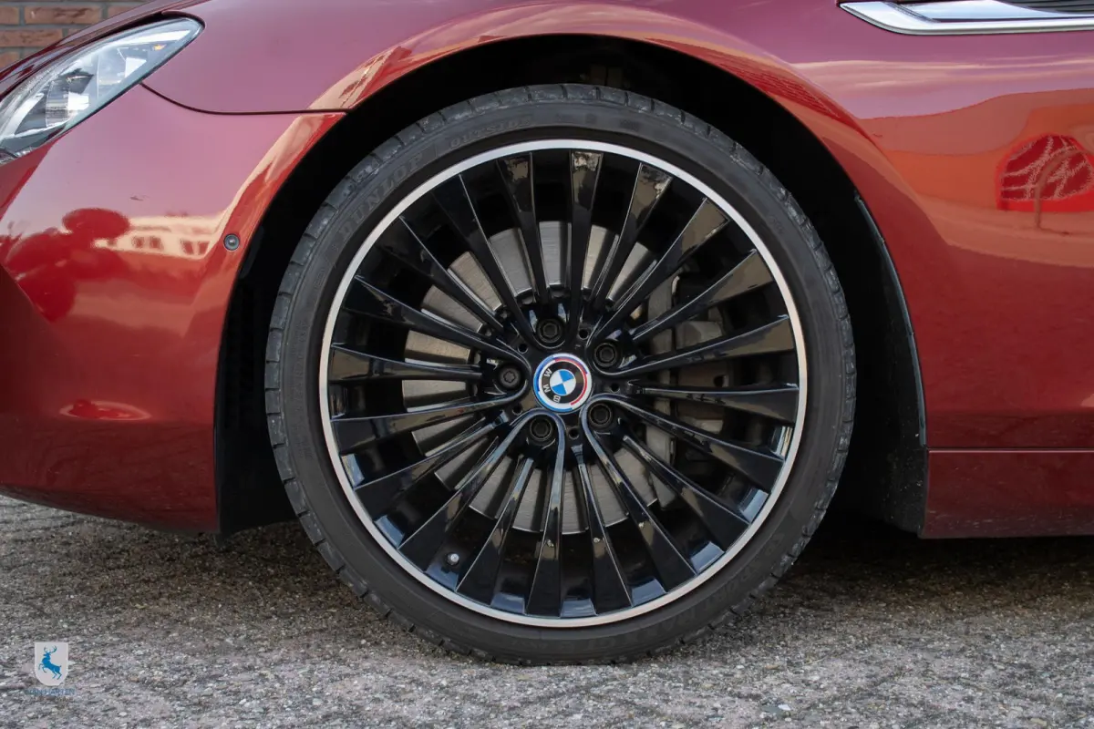 650xi High Executive Vermilion Rood / 20'' Lichtmetalen velgen / NL auto