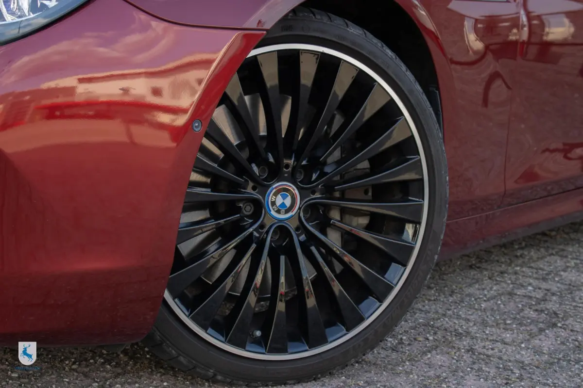 650xi High Executive Vermilion Rood / 20'' Lichtmetalen velgen / NL auto