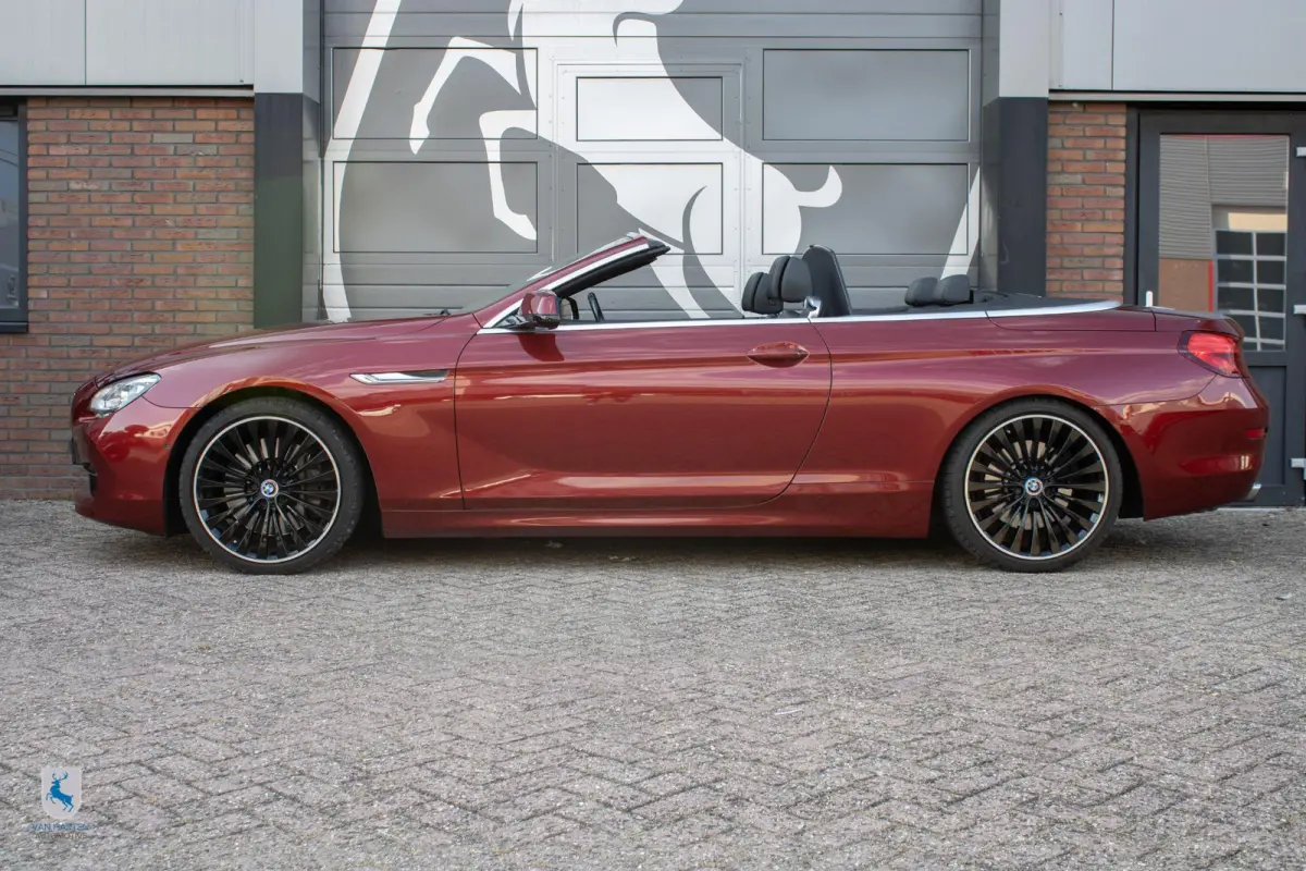 650xi High Executive Vermilion Rood / 20'' Lichtmetalen velgen / NL auto