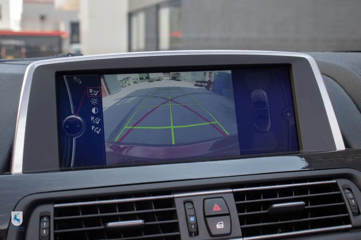 650xi High Executive Vermilion Rood / 20'' Lichtmetalen velgen / NL auto