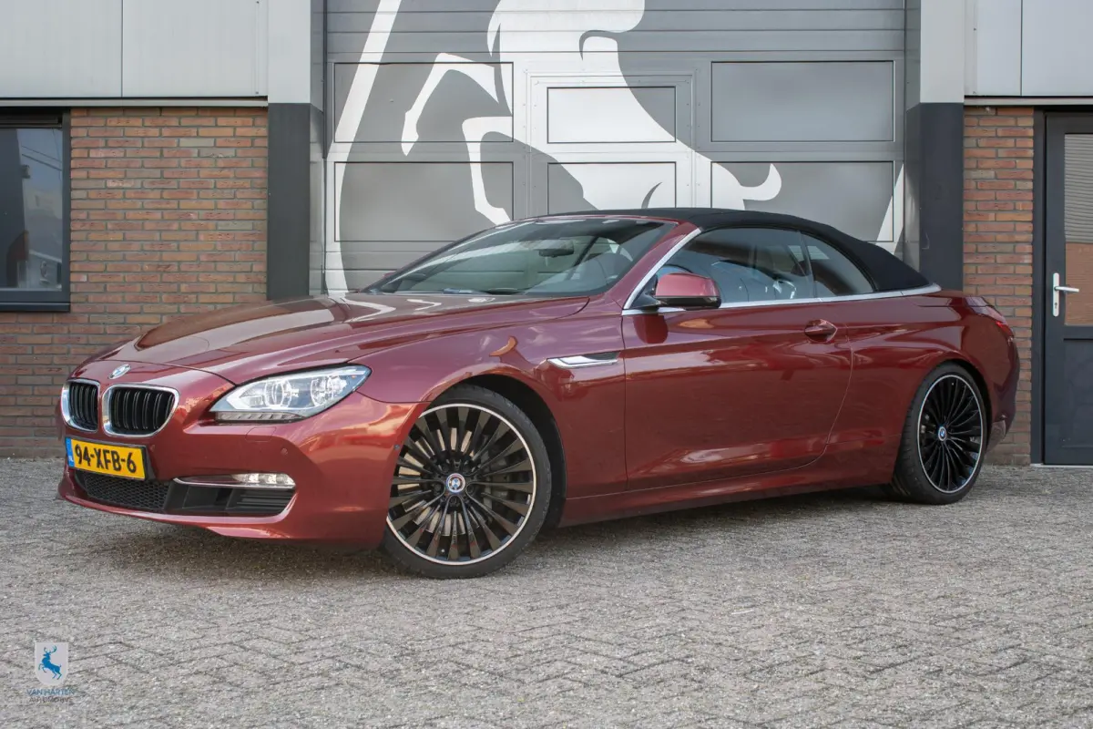 650xi High Executive Vermilion Rood / 20'' Lichtmetalen velgen / NL auto