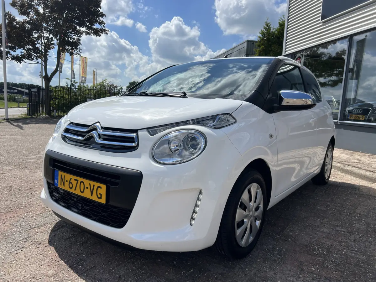1.0 VTi Feel Airco/Cruise-Controle/ 5- Deurs