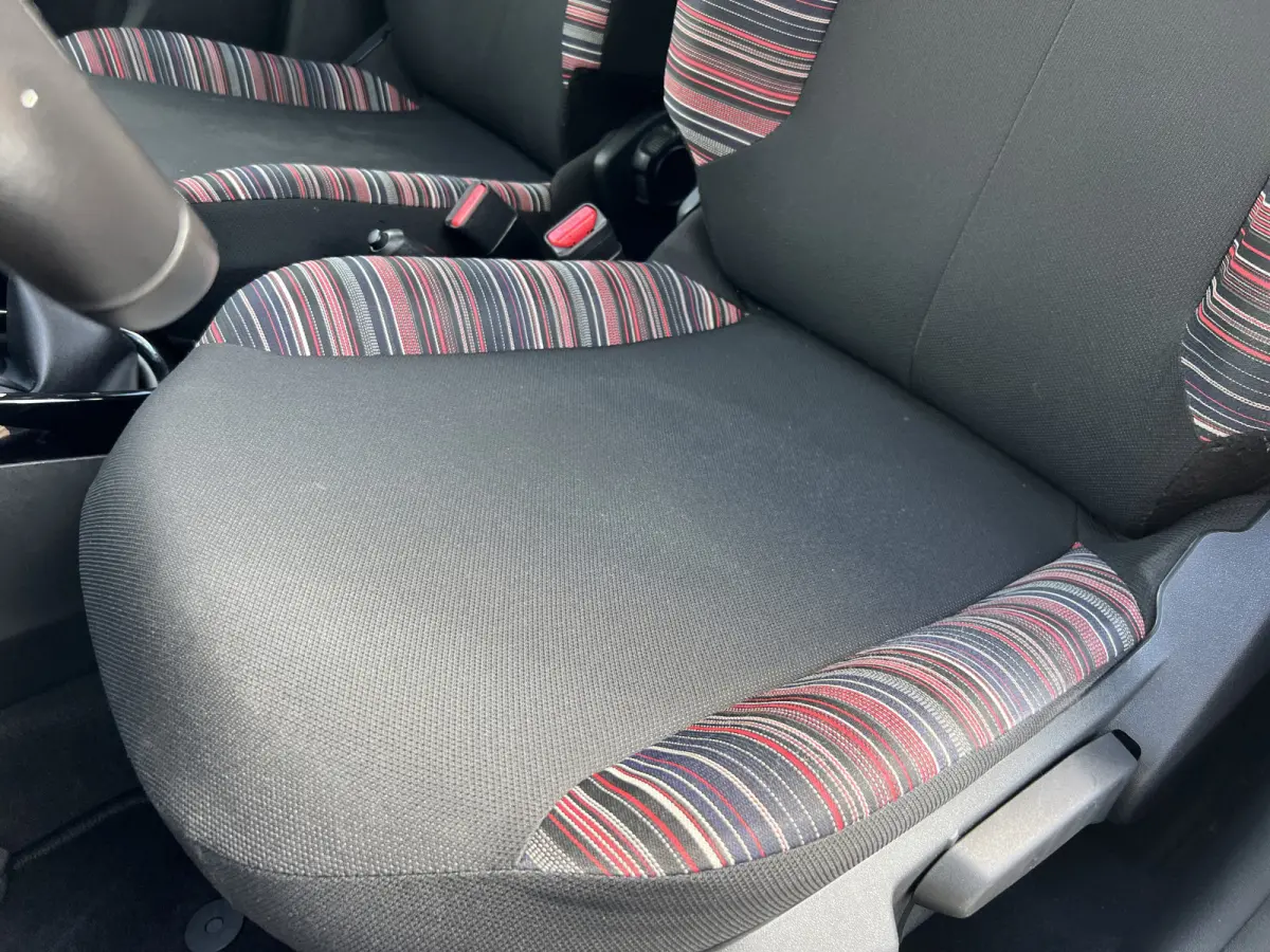 1.0 VTi Feel Airco/Cruise-Controle/ 5- Deurs