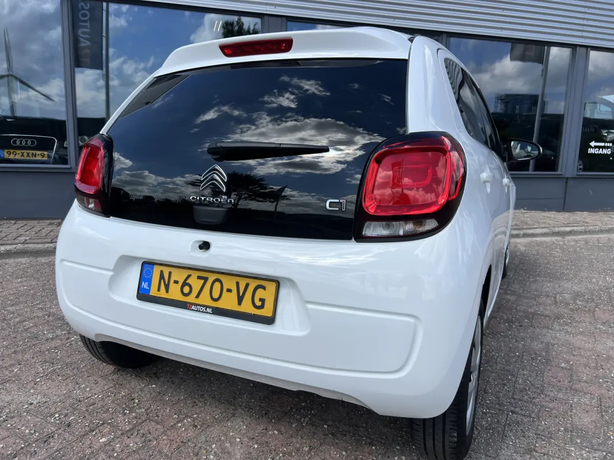 1.0 VTi Feel Airco/Cruise-Controle/ 5- Deurs