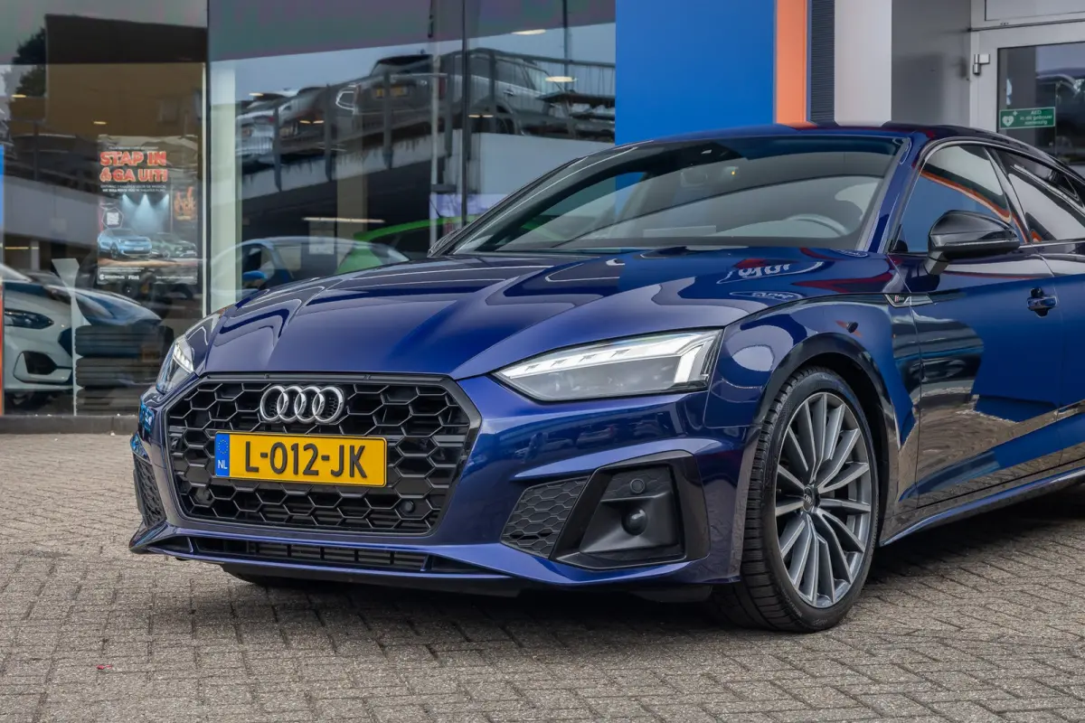 40 TFSI S edition Competition | S Line | Digitaal dashboard | Matrix LED | 19'' | Keyless | Elektrisch bedienbare achterklep | Alcantara bekleding | Cruise control | Electronic climate contr