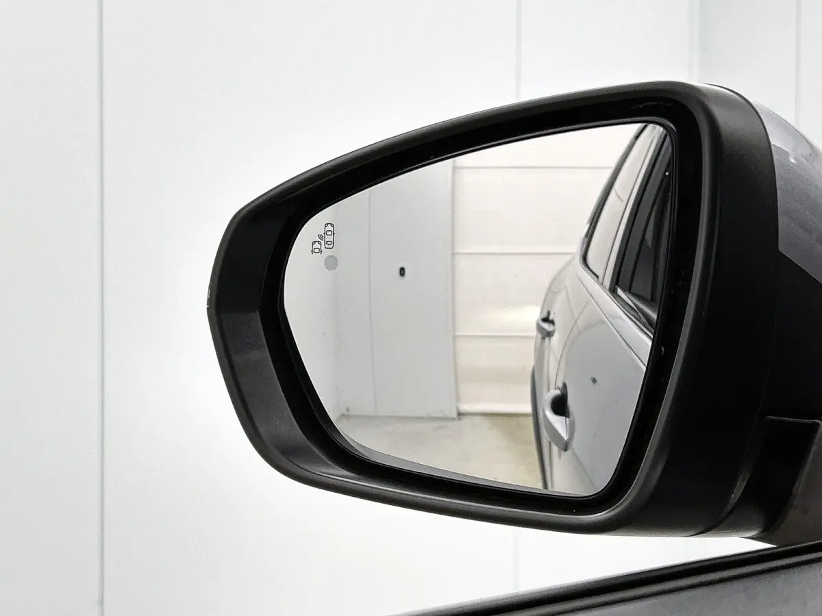 SUV Business Plus 130pk Automaat | Navigatie | Achteruitrijcamera | Climate Control | Adaptieve Cruise Control | Half lederen comfortstoelen | Led koplampen | Parkeersensoren v+a | Keyless |
