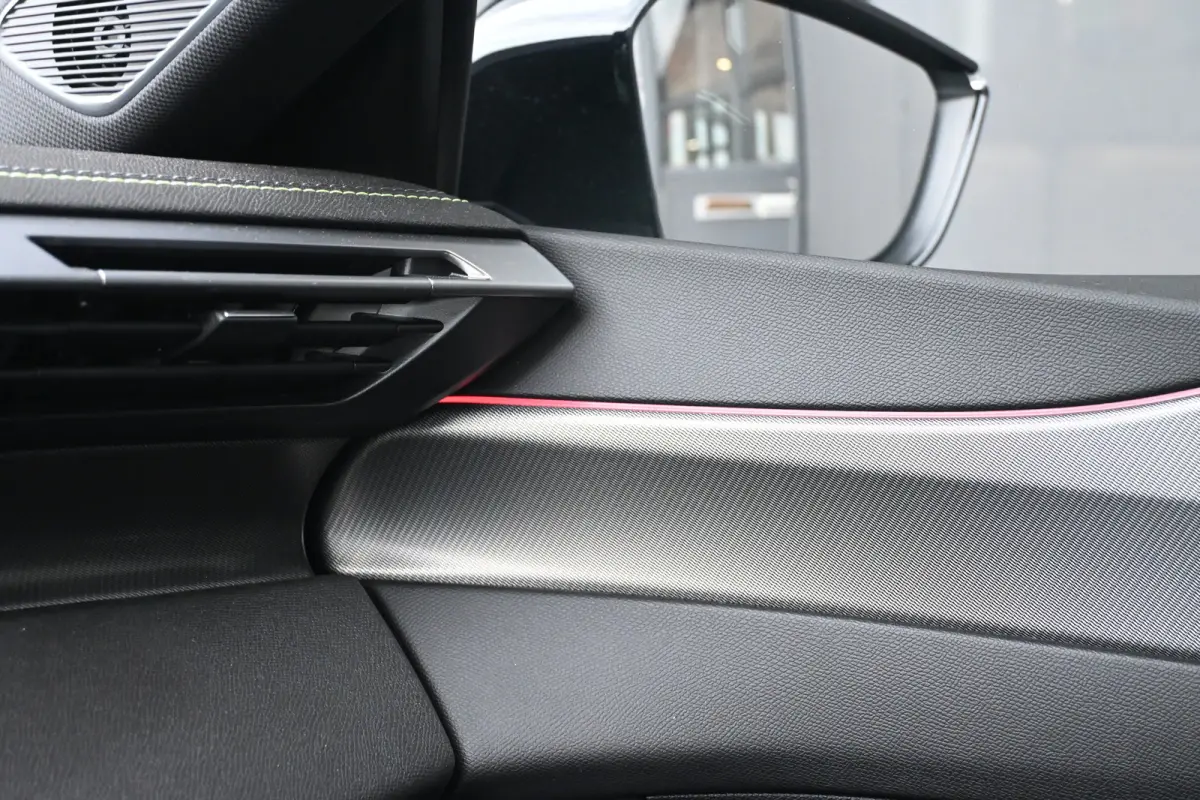 1.2 Hybrid 145 e-DCS6 GT | Adaptive Cruise | 360 Camera | Elektr. Achterklep | Sfeerverlichting | Navigatie | !!