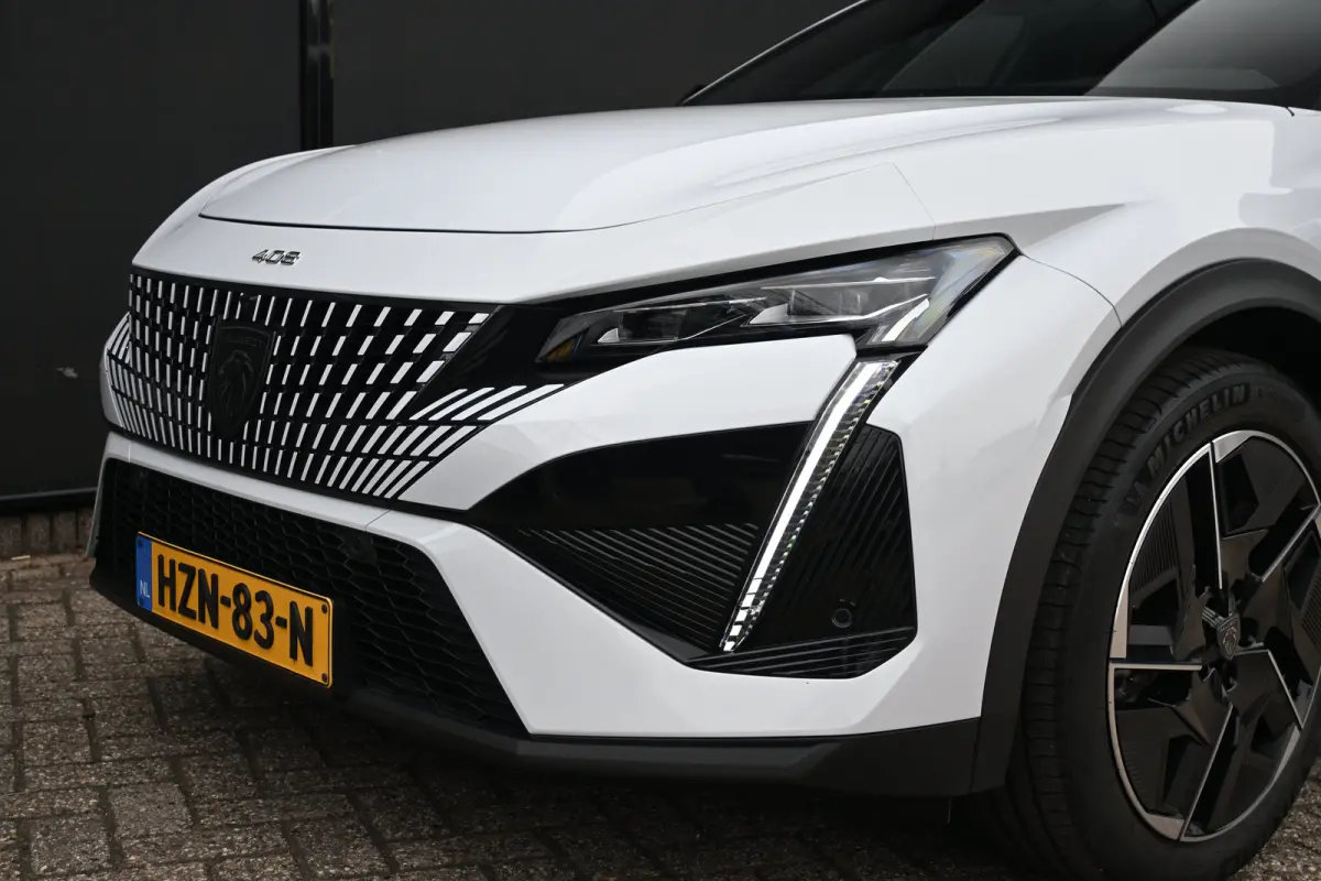 1.2 Hybrid 145 e-DCS6 GT | Adaptive Cruise | 360 Camera | Elektr. Achterklep | Sfeerverlichting | Navigatie | !!
