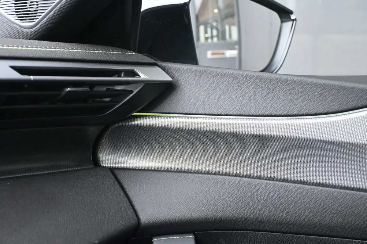 1.2 Hybrid 145 e-DCS6 GT | Adaptive Cruise | 360 Camera | Elektr. Achterklep | Sfeerverlichting | Navigatie | !!