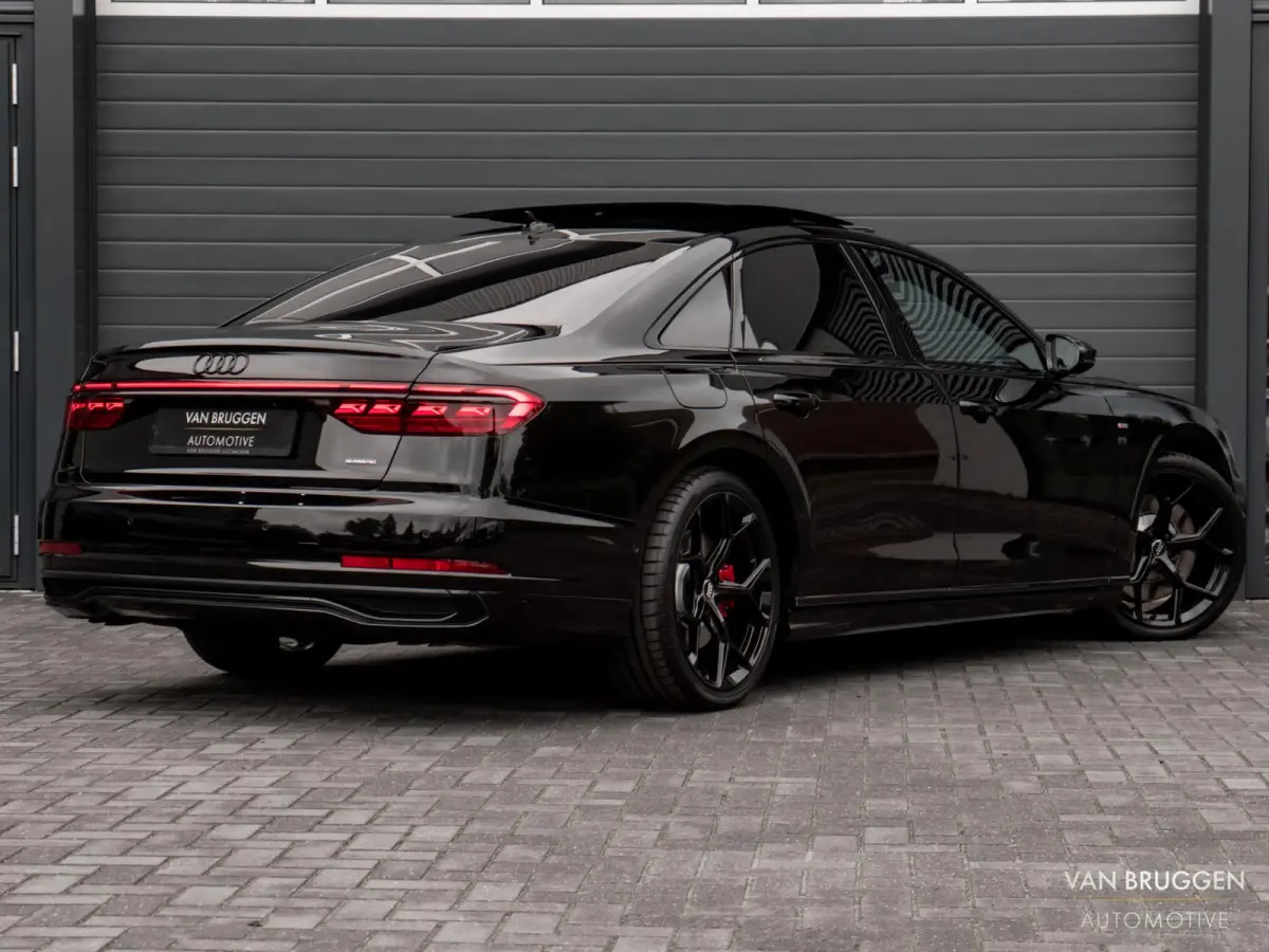 60 TFSI e quattro S-Line 4WS Pano Lucht Exclusive BTW Massage Koeling Softclose Alcantara