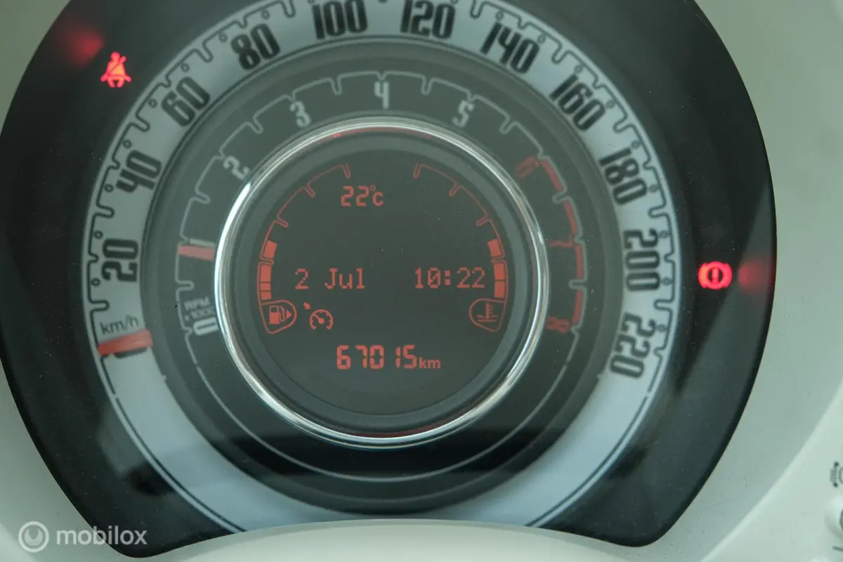 0.9 TwinAir Turbo Collezione | Pano | DAB+ | Two tone interior | LED | Nette auto | All Seasons