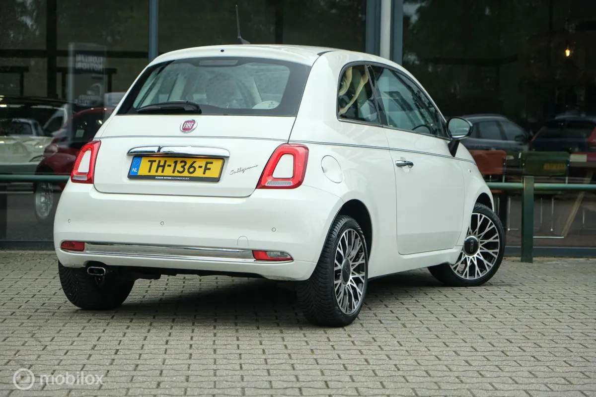 0.9 TwinAir Turbo Collezione | Pano | DAB+ | Two tone interior | LED | Nette auto | All Seasons