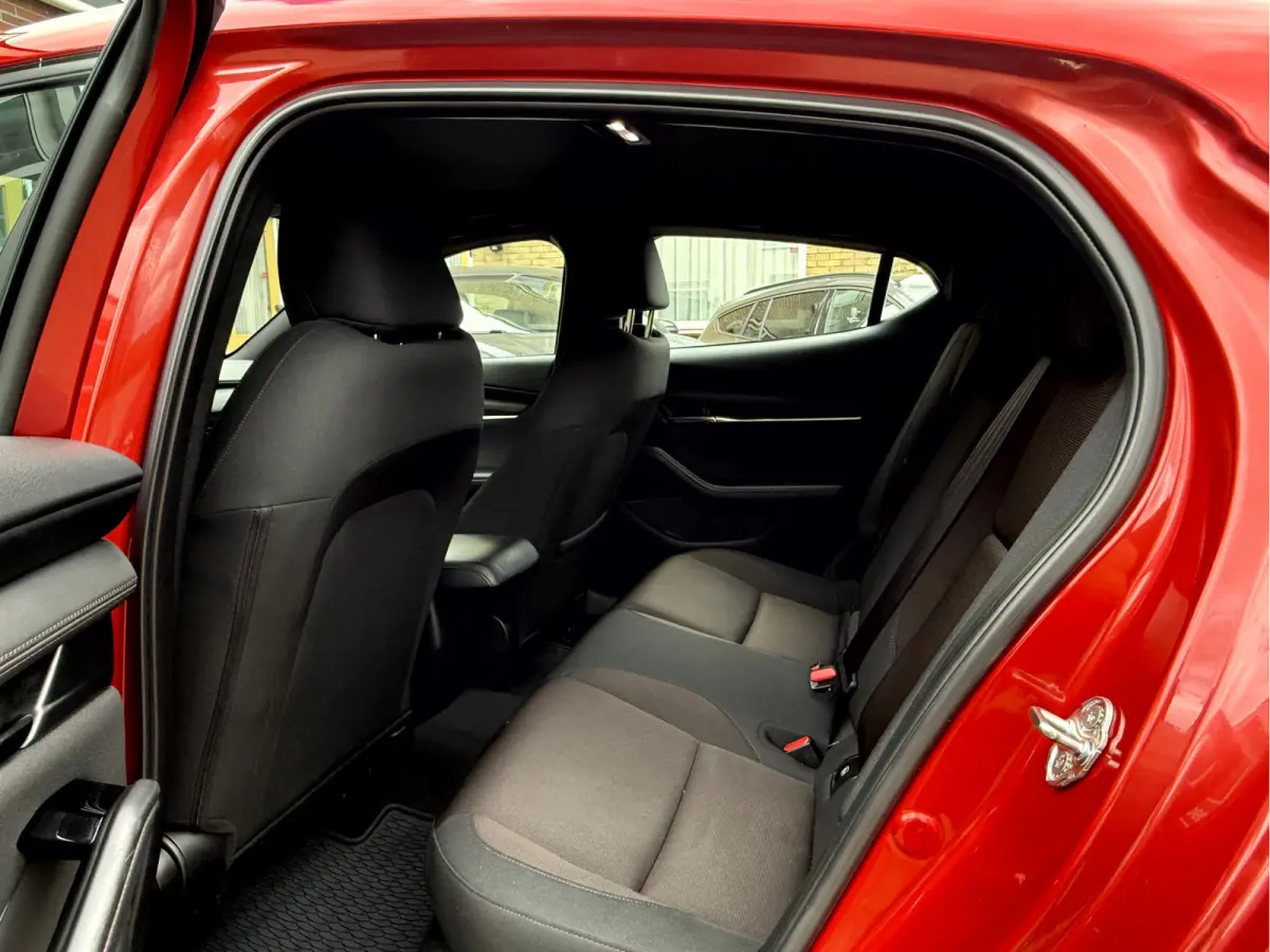 2.0 e-SkyActiv-G M Hybrid Comfort Navi, Camera, App Connect