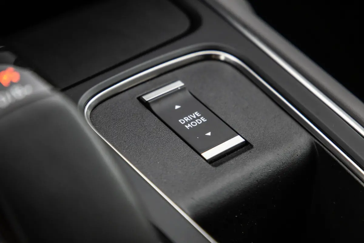 1.6 Plug-in Hybrid 225 Shine AIRCO / CRUISE CONTROLE / CARPLAY / DEALER ONDERHOUDEN / PHEV