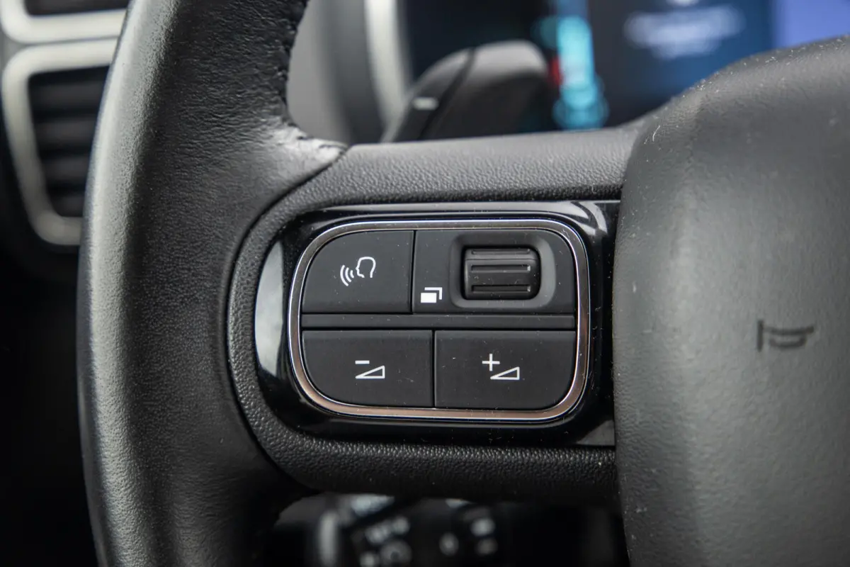 1.6 Plug-in Hybrid 225 Shine AIRCO / CRUISE CONTROLE / CARPLAY / DEALER ONDERHOUDEN / PHEV