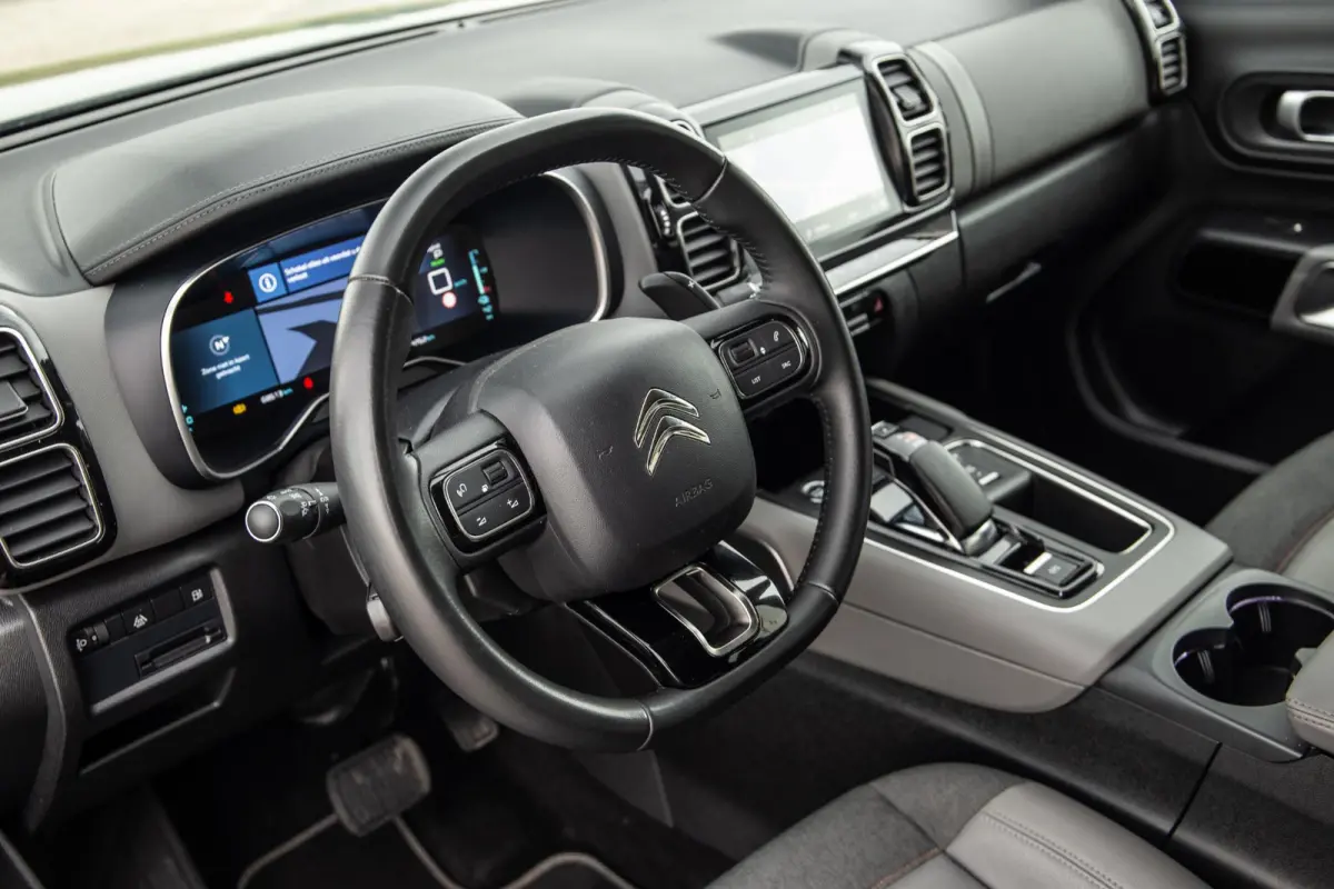1.6 Plug-in Hybrid 225 Shine AIRCO / CRUISE CONTROLE / CARPLAY / DEALER ONDERHOUDEN / PHEV