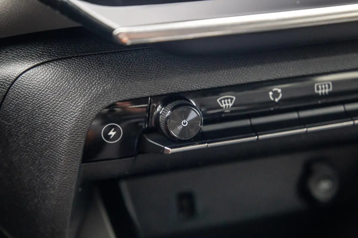 1.6 Plug-in Hybrid 225 Shine AIRCO / CRUISE CONTROLE / CARPLAY / DEALER ONDERHOUDEN / PHEV