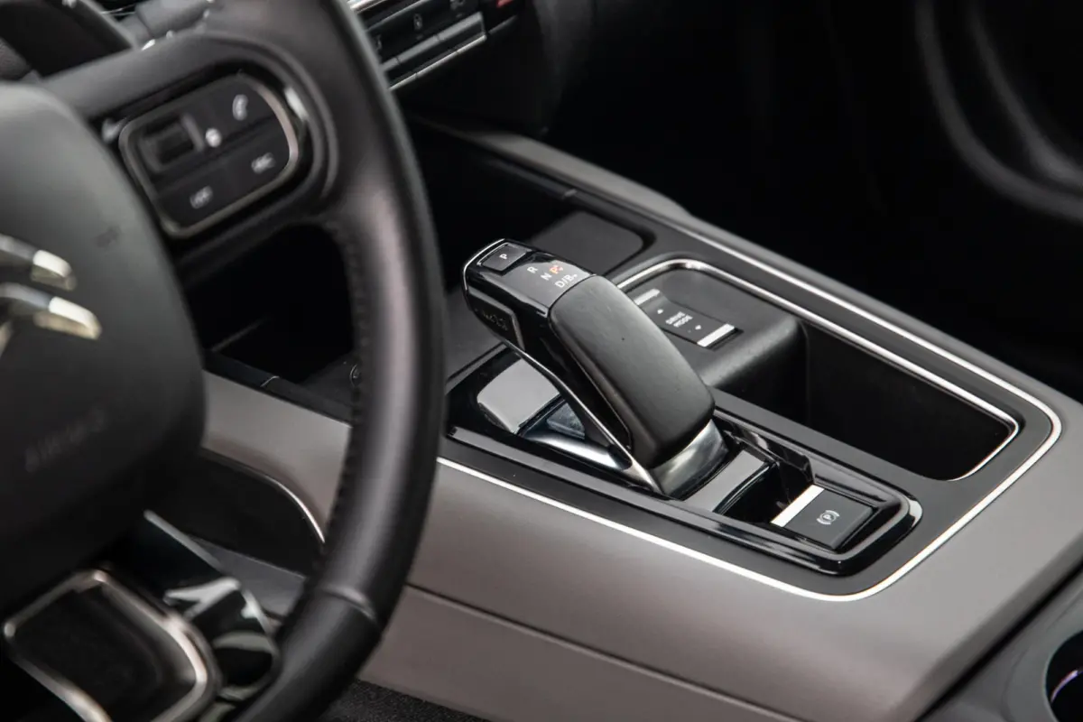 1.6 Plug-in Hybrid 225 Shine AIRCO / CRUISE CONTROLE / CARPLAY / DEALER ONDERHOUDEN / PHEV