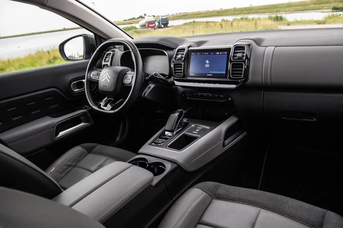 1.6 Plug-in Hybrid 225 Shine AIRCO / CRUISE CONTROLE / CARPLAY / DEALER ONDERHOUDEN / PHEV