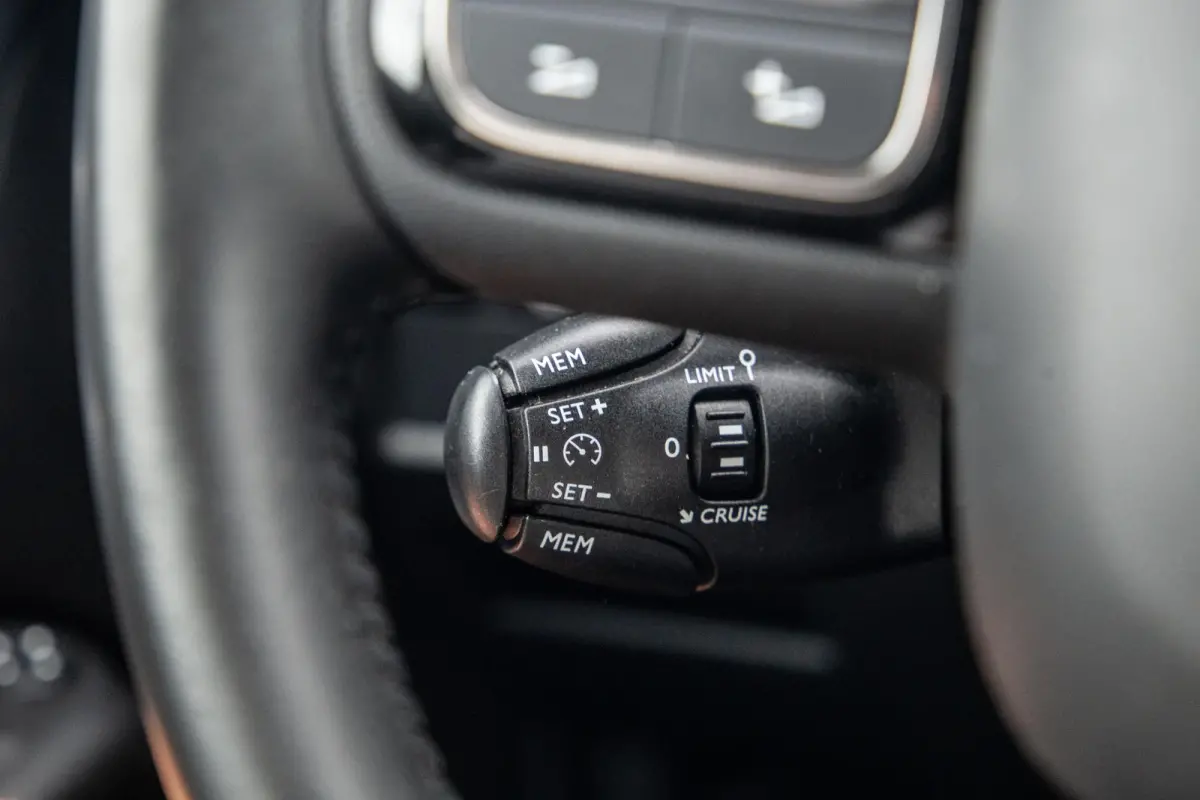 1.6 Plug-in Hybrid 225 Shine AIRCO / CRUISE CONTROLE / CARPLAY / DEALER ONDERHOUDEN / PHEV