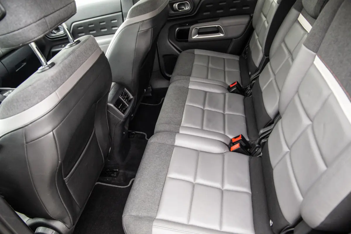 1.6 Plug-in Hybrid 225 Shine AIRCO / CRUISE CONTROLE / CARPLAY / DEALER ONDERHOUDEN / PHEV