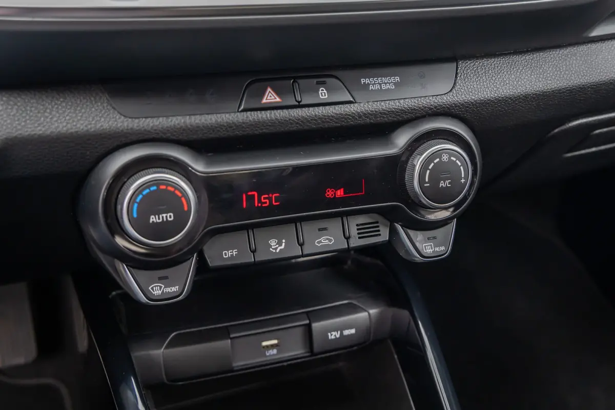 1.0 T-GDi MHEV DynamicPlusLine | Camera | Apple Carplay/Android Auto | Keyless entry/start | Navi | Parkeersensoren | Dealer oh! | Achteruitrijcamera | Apple Carplay/Android Auto|telefoonint