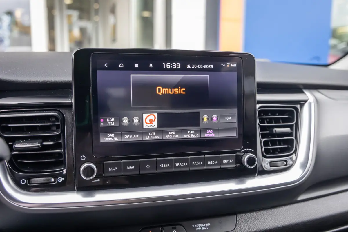 1.0 T-GDi MHEV DynamicPlusLine | Camera | Apple Carplay/Android Auto | Keyless entry/start | Navi | Parkeersensoren | Dealer oh! | Achteruitrijcamera | Apple Carplay/Android Auto|telefoonint