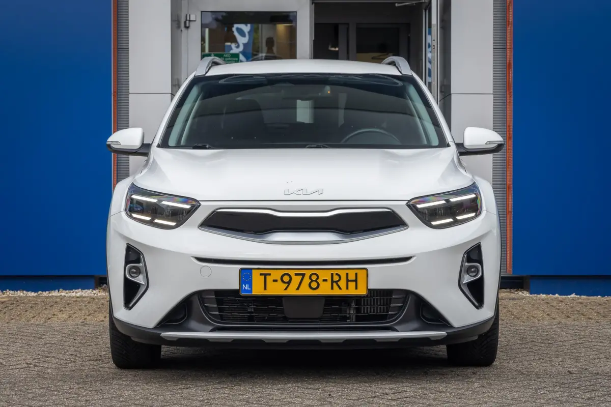 1.0 T-GDi MHEV DynamicPlusLine | Camera | Apple Carplay/Android Auto | Keyless entry/start | Navi | Parkeersensoren | Dealer oh! | Achteruitrijcamera | Apple Carplay/Android Auto|telefoonint